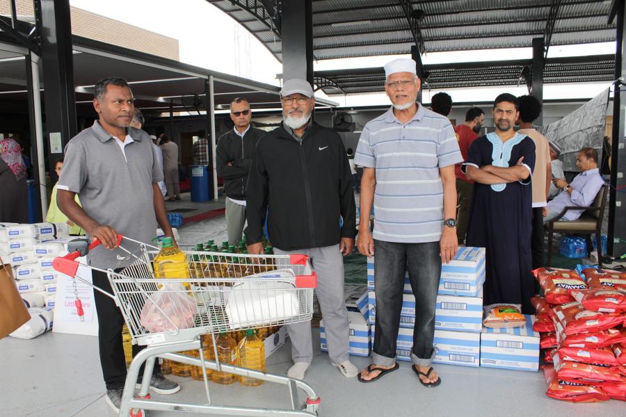 Gungahlin Mosque Food Pantry Team Distributes Food to Nearly 70 Families