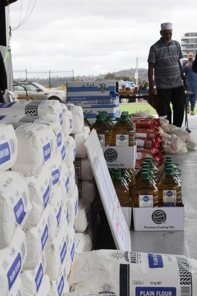 Gungahlin Mosque Food Pantry Team Distributes Food to Nearly 70 Families