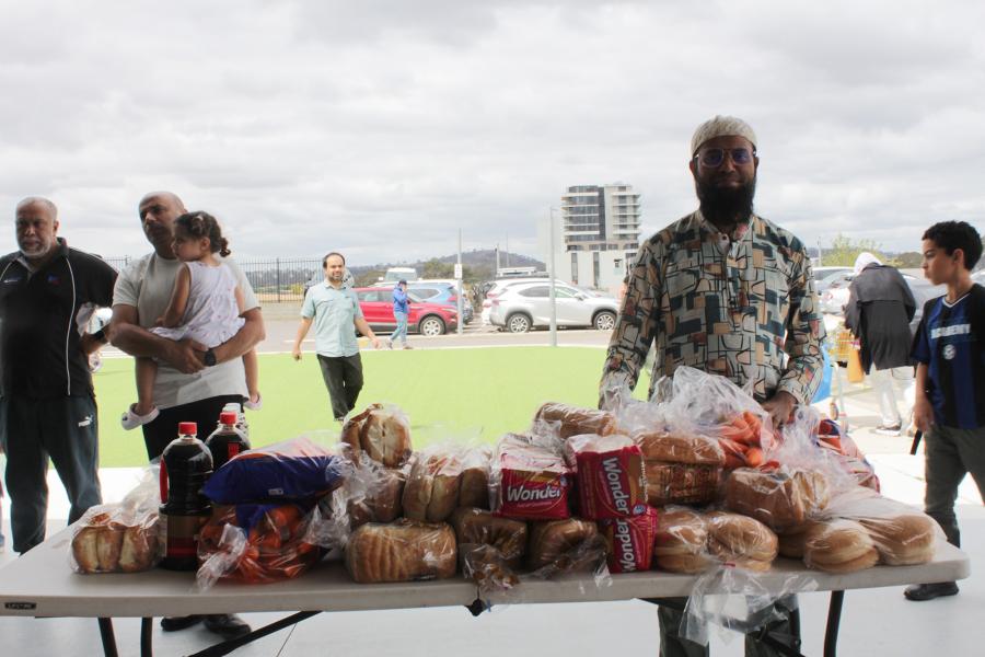 Gungahlin Mosque Food Pantry Team Distributes Food to Nearly 70 Families